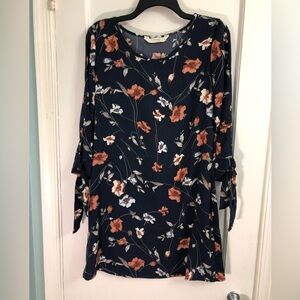 Rokoko size medium flowered navy dress bow ties on sleeves